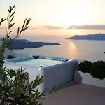 Sunset View Santorini - With Outdoor Jacuzzi