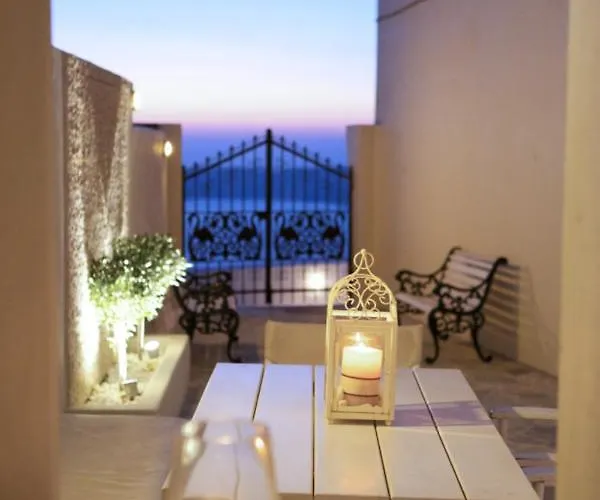 Sunset View Santorini - With Outdoor Jacuzzi Tatil Evi Firostefani