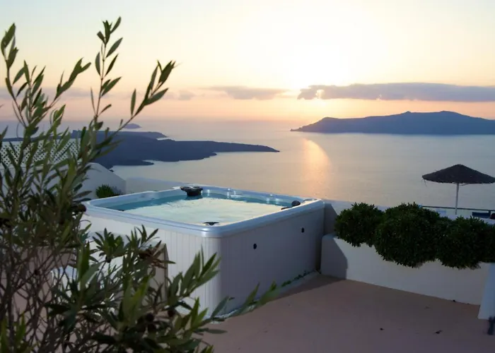 Sunset View Santorini - With Outdoor Jacuzzi
