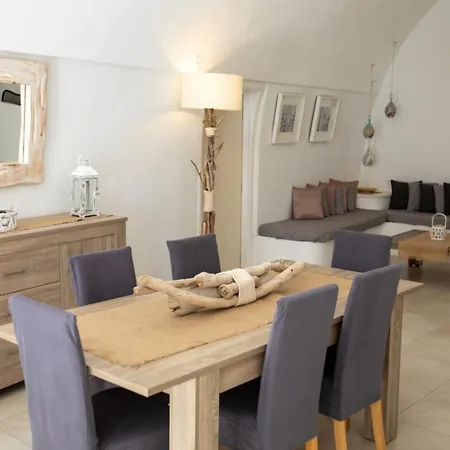 Sunset View Santorini - With Outdoor Jacuzzi