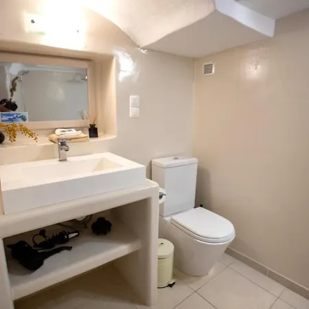 Sunset View Santorini - With Outdoor Jacuzzi