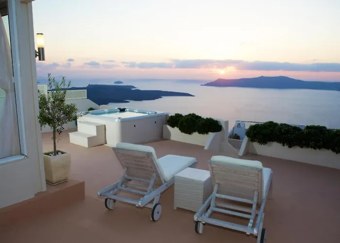 Sunset View Santorini - With Outdoor Jacuzzi